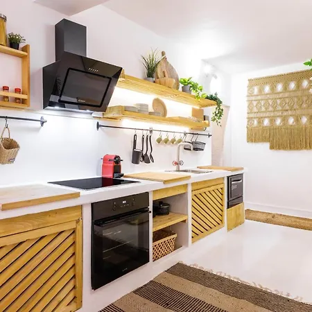 Citycenter-apt-private Hot-tub * Thessaloniki